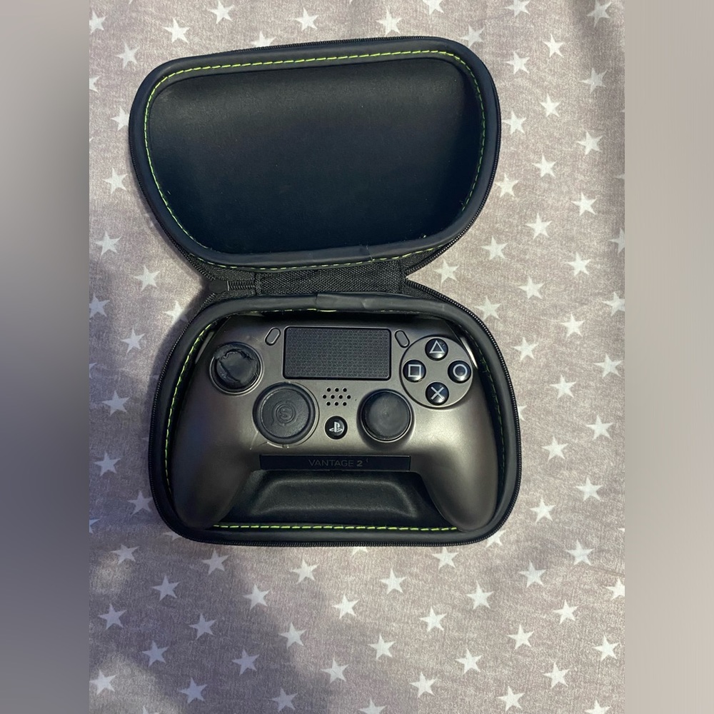 Scuf vantage controller with paddles